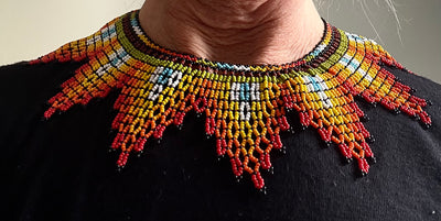 SEED BEAD COLLAR NECKLACE - PETAL DESIGN